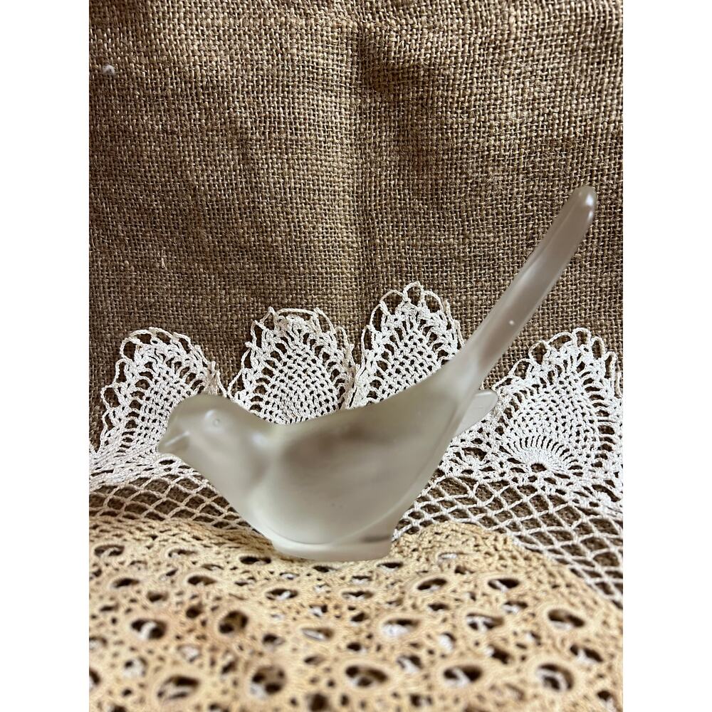Vintage Fenton peace dove bird frosted glass